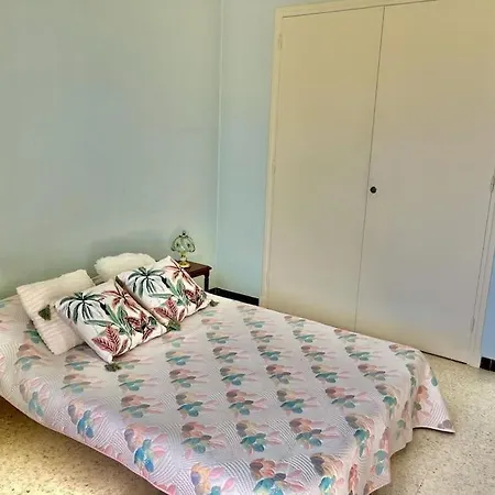 Donat Yourhosthelper Cagnes-sur-Mer